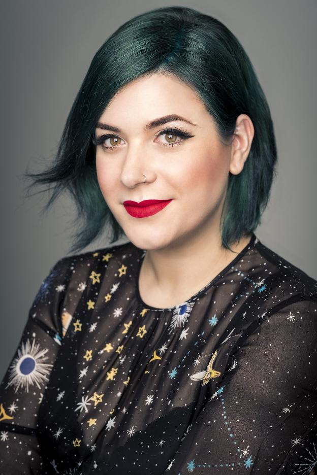 «Mis protagonistas son mujeres fuertesque se sorprenden a sí mismas»