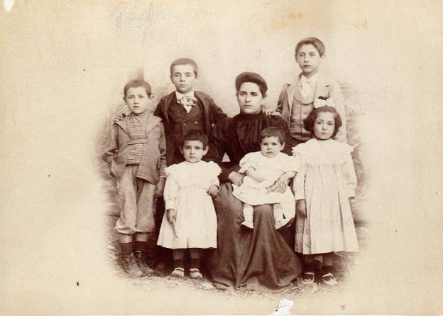 La Retina: familia numerosa de Cervera