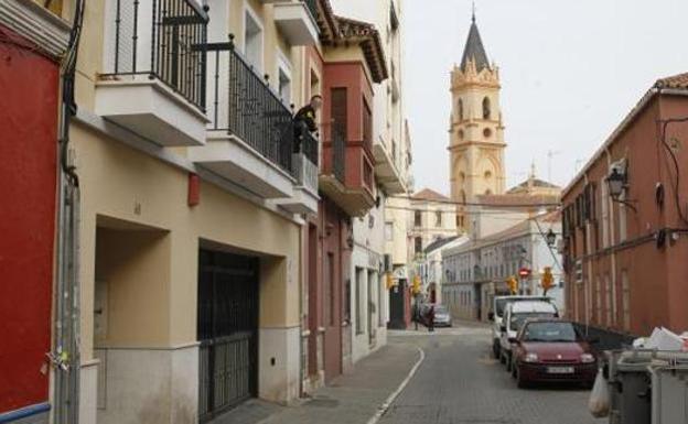 Hallan muerto a un joven de 25 años con un corte en el cuello en Málaga