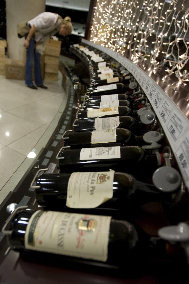 Las ventas de Rioja se recuperan en parte en febrero pero siguen cayendo el 8,37%