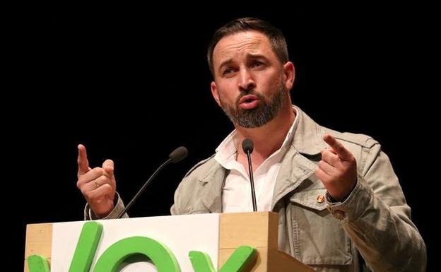 Abascal apela al «voto patriótico» para «hacer lo que otros no se atreven»