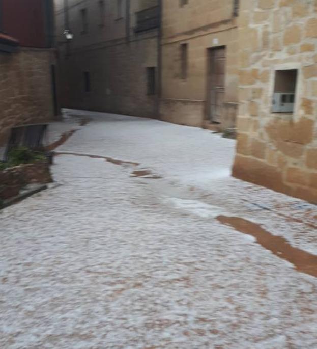 El granizo descargó el sábado con fuerza en La Rioja Alta