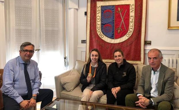 Recepción oficial a la calagurritana Verónica Martínez, campeona de España juvenil de gimnasia rítmica