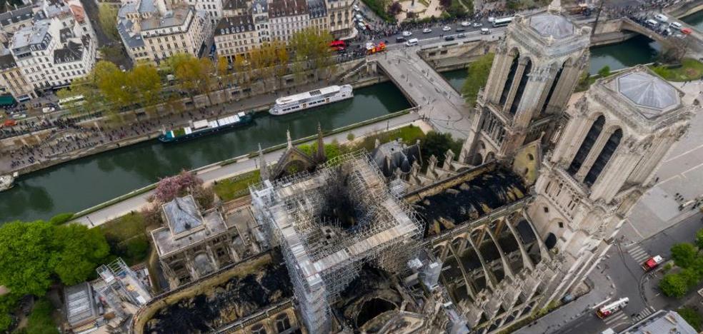 La imagen aérea de Notre Dame tras el incendio en 360º