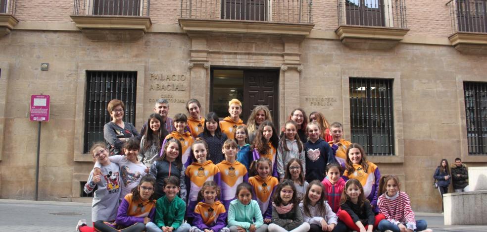 La Escuela de Danza Urbana Alfa-Fit lanzará el chupinazo de las fiestas de Primavera