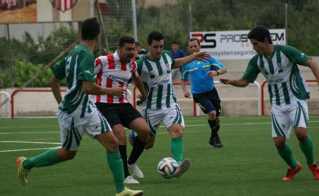 El Vianés gana y manda al Agoncillo a Regional Preferente