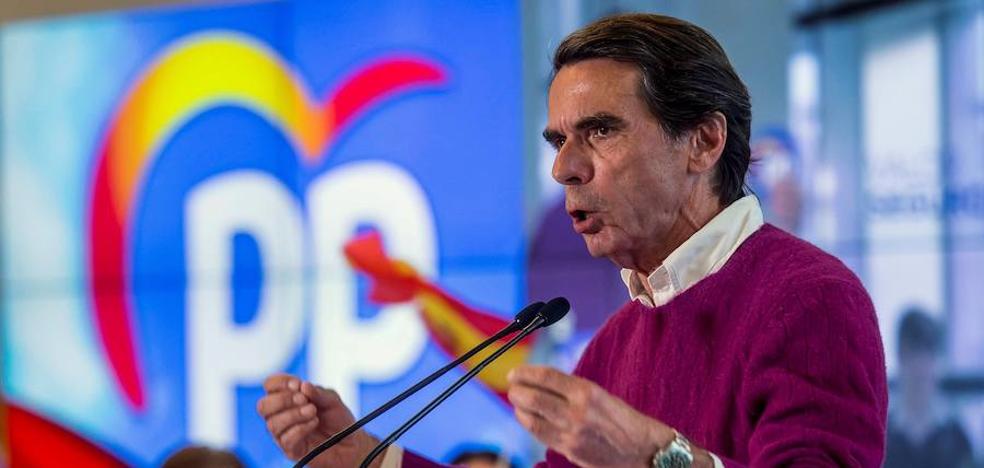 Aznar aboga por una «reconstitución» del centro derecha para no «desperdiciar» votos