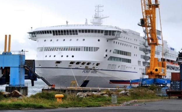 Controlado el incendio declarado en un ferry que viajaba de Reino Unido a Santander