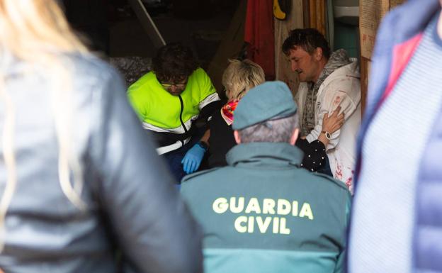 El duro relato en imágenes del intento de parar el desahucio en Anguciana