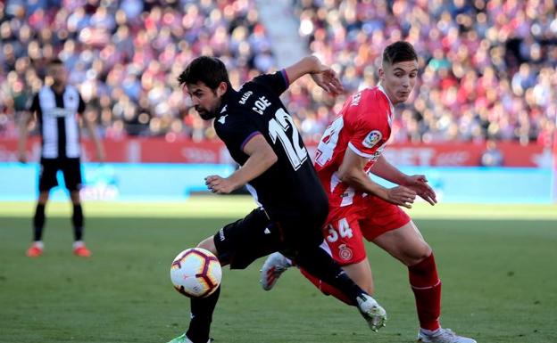 El Levante asegura la permanencia y deja al Girona en el abismo