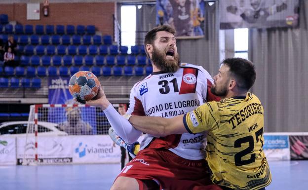 El Logroño pierde ante el Bidasoa y se despide de la Champions
