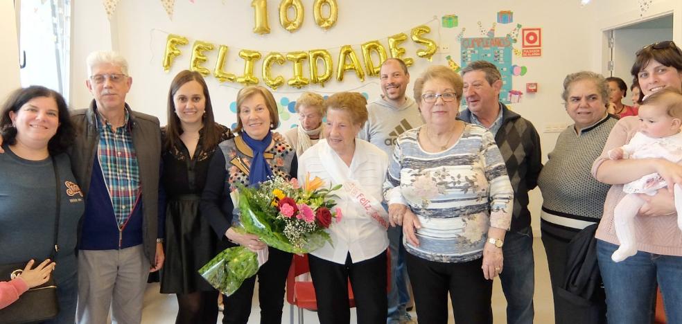 Begoña Hernando entra al club de las centenarias