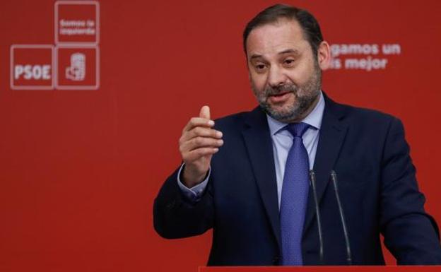 El PSOE rechaza una coalición pero abre la puerta a incorporar al Gobierno «miembros» de Podemos