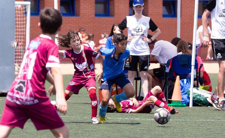 Finales y entrega de trofeos en el torneo del Comillas