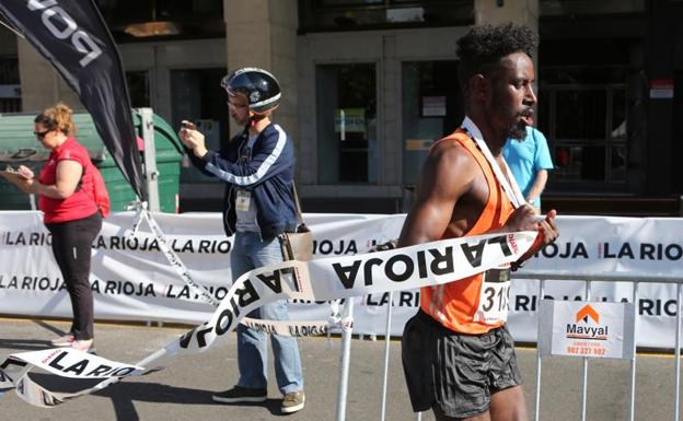 Biruk Rubio y Maite Íñigo ganan la 11K