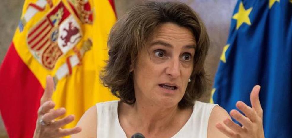 Ribera insta a actuar «con diligencia» para retomar la subida del diésel