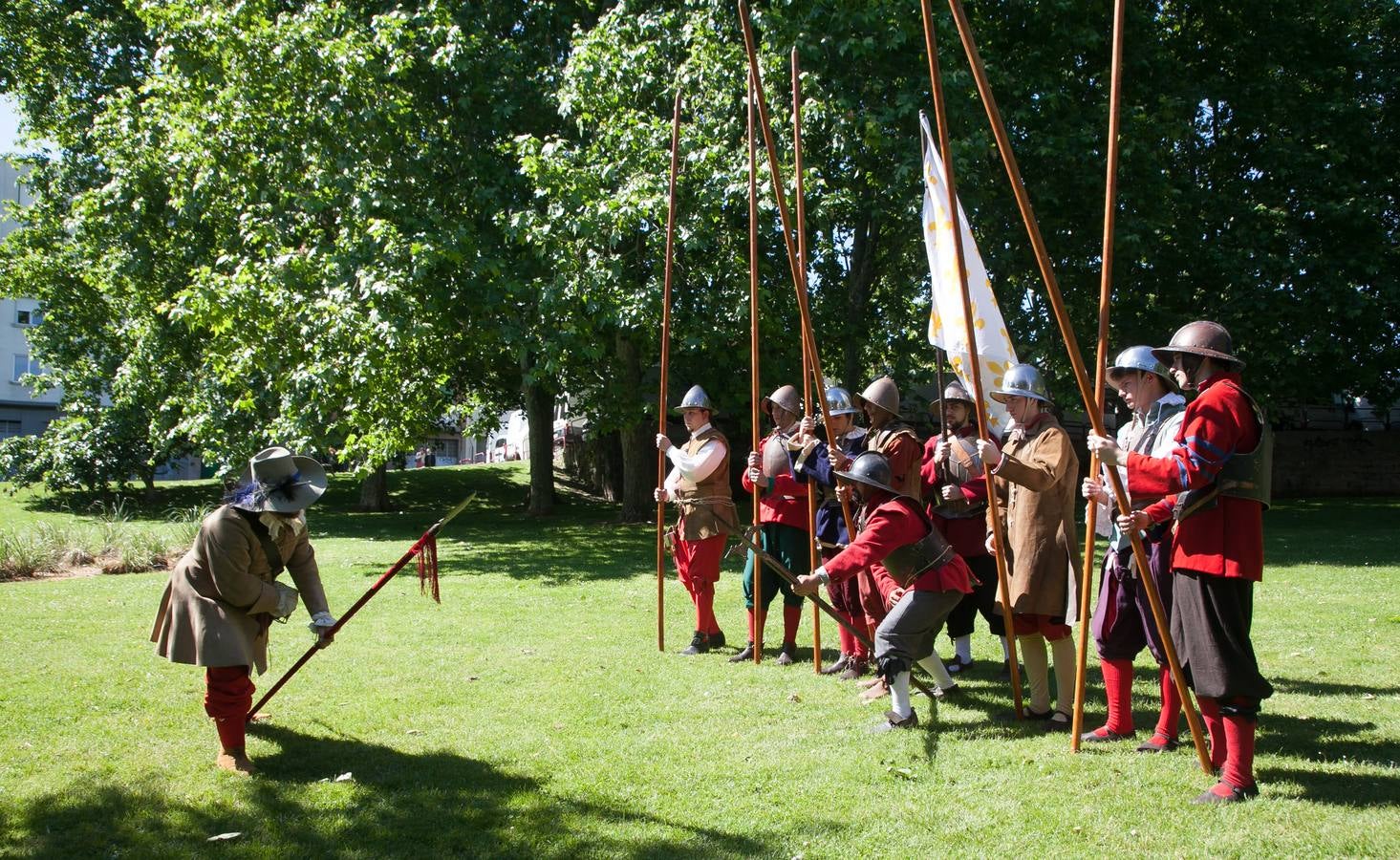 Recreación del campamento francés en el parque del Ebro