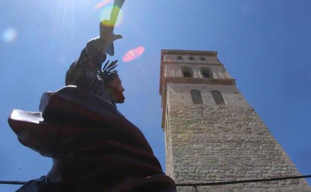 Traslado de la imagen de San Bernabé