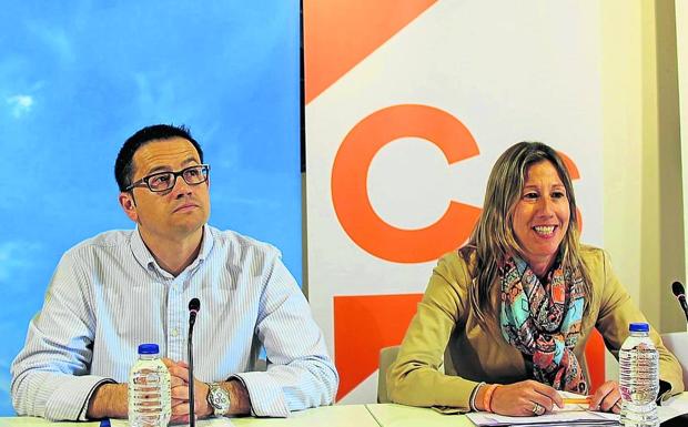 Las tres concejalas de Cs otorgan la Alcaldía de Lardero al popular Vallejo