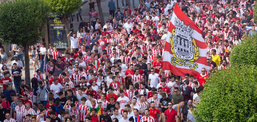 Logroño: blanco, rojo y negro luto