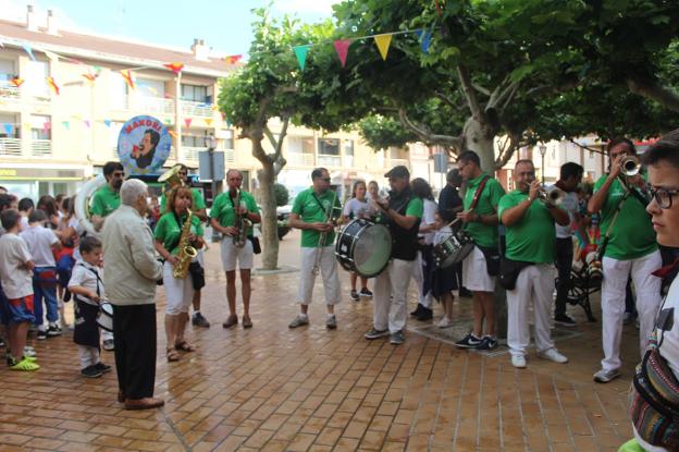 La A.D. Fuenmayor prende la mecha del cohete por las fiestas de San Juan