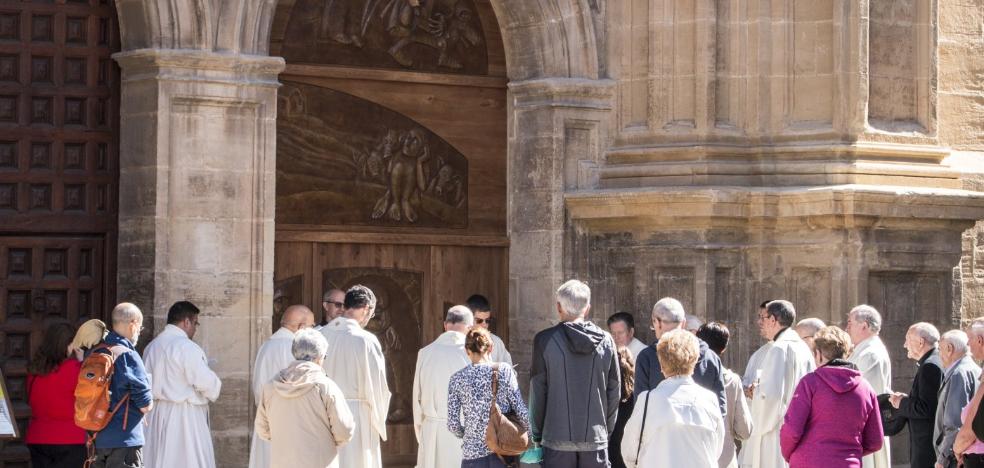 Quince mil personas han cruzado ya la 'Puerta del Perdón' de Santo Domingo