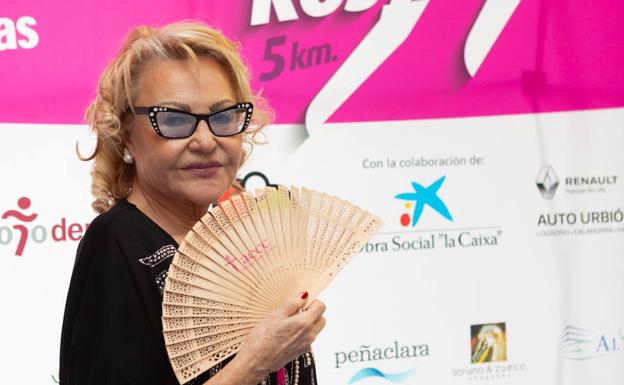 Divina López deja la AECC por problemas de salud