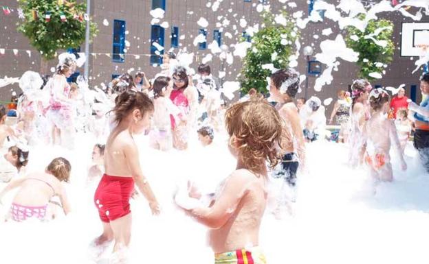 Fiestas, talleres y toros simulados