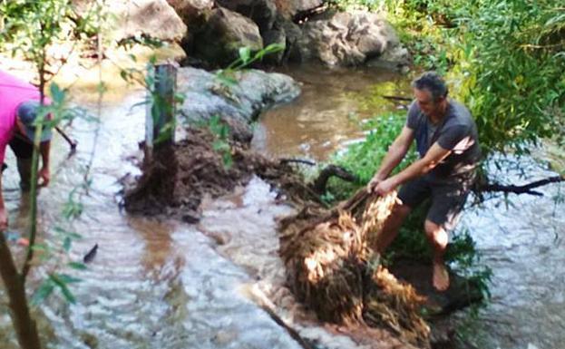 Los vecinos de Cárdenas unen fuerzas para recuperar su río