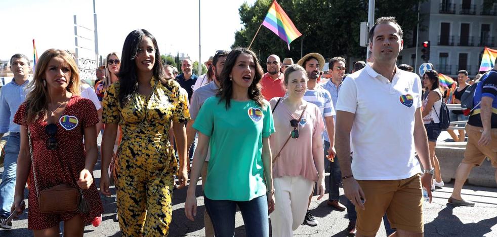 Ciudadanos responsabiliza a Marlaska del acoso a su comitiva en el desfile del Orgullo Gay