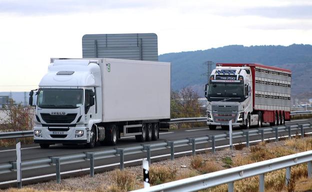 Grupo Arnedo y CETM-Rioja piden a los transportistas que de momento no circulen por la N-232