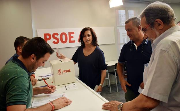 La militancia del PSOE riojano avala el acuerdo de gobierno con un 99,6% de votos a favor