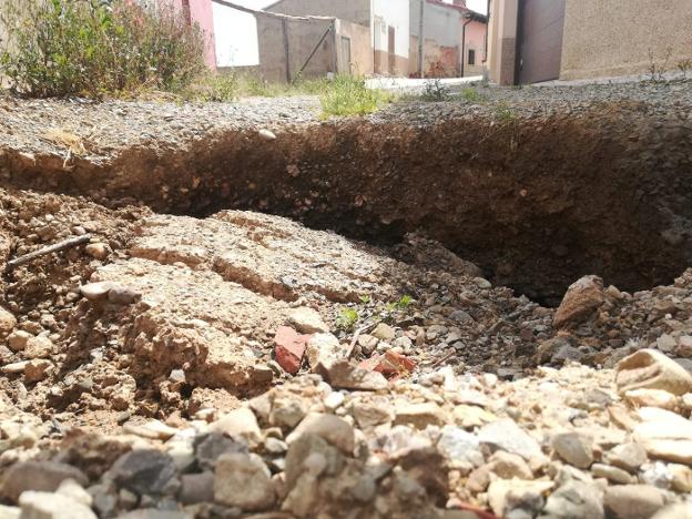 La Guindilla: Una calle destrozada en Entrena