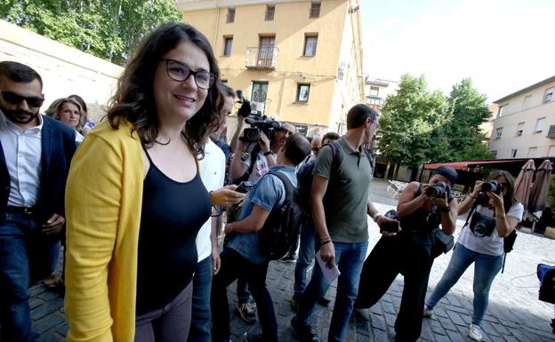 Echenique pidió a Raquel Romero que votara 'sí' a Concha Andreu