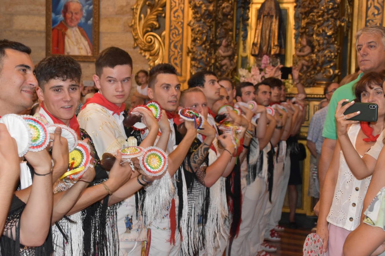 Bajada de Santa Ana en las fiestas de Cervera
