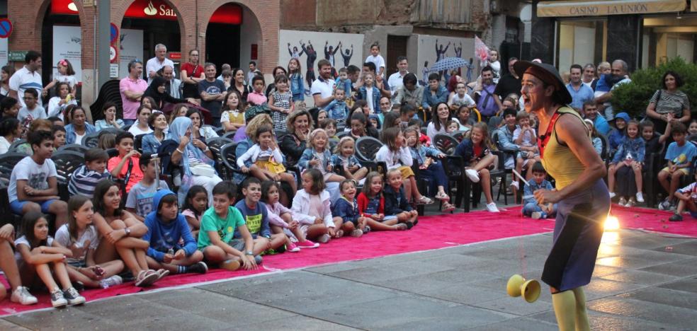 El arte de calle puede con la lluvia