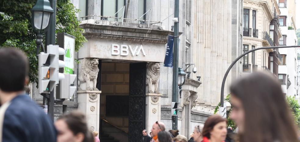 El juez imputa a BBVA en el 'caso Villarejo' por cohecho, corrupción y revelación de secretos