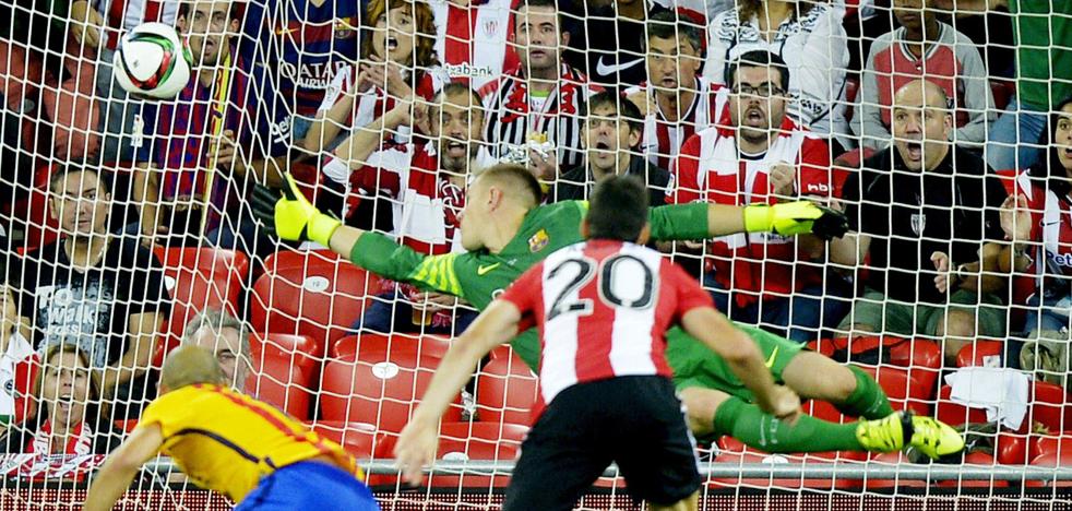 La gran noche de Aduriz, ante el Barça en San Mamés