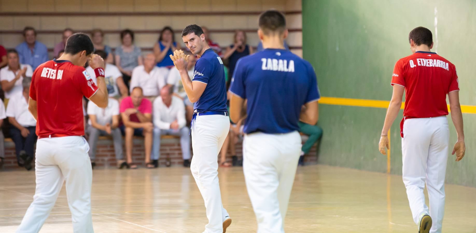 La pelota llena el frontón de Uruñuela