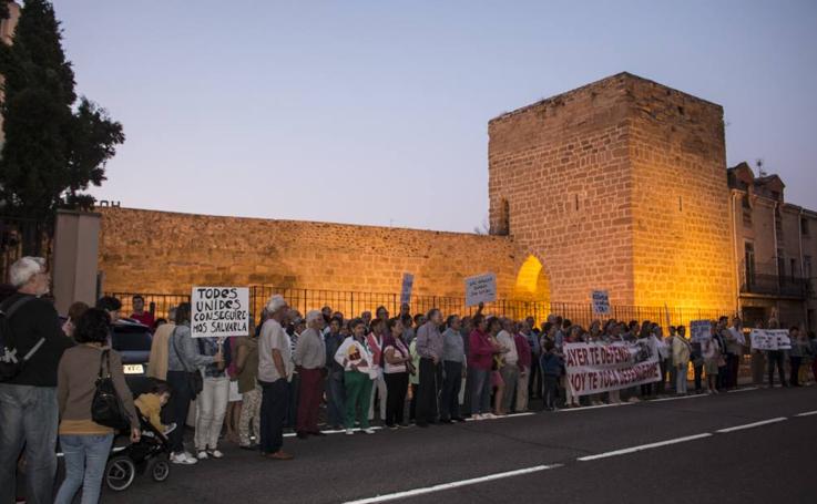 Los calceatenses salen a la calle por sus murallas