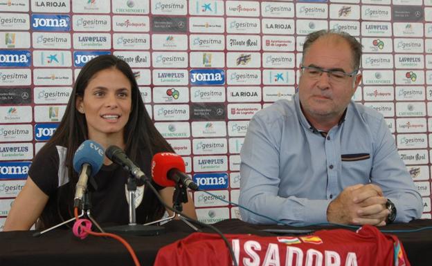 El EDF Logroño se refuerza con la delantera brasileña Isadora Freitas