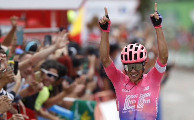 Sergio Higuita gana en la sierra madrileña y Roglic aguanta el liderato