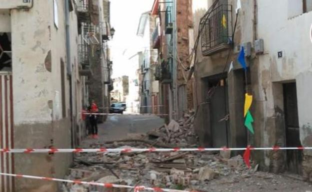 Las lluvias derriban una casa en estado de ruina en Murillo de Río Leza