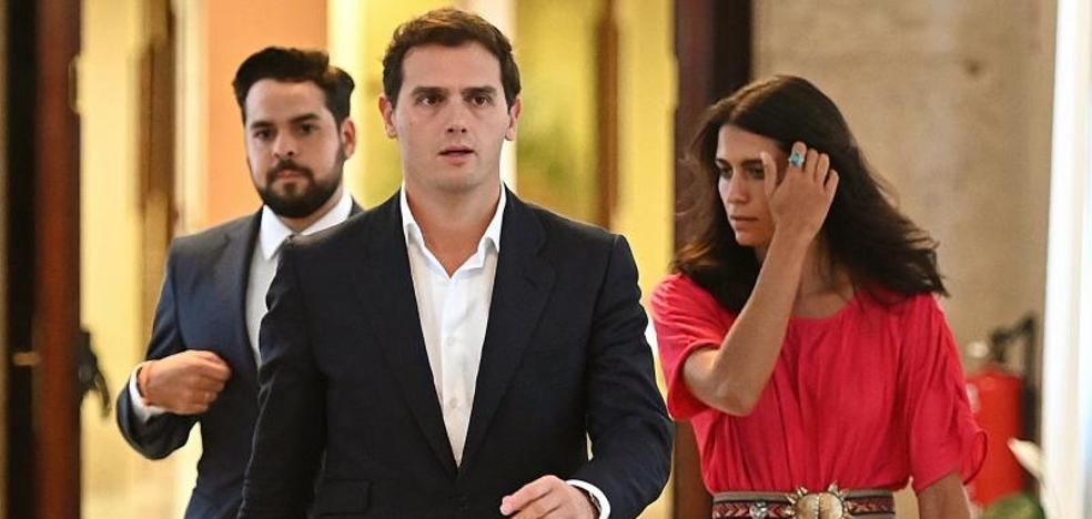 Casado evita respaldar la propuesta del líder de Ciudadanos al socialista