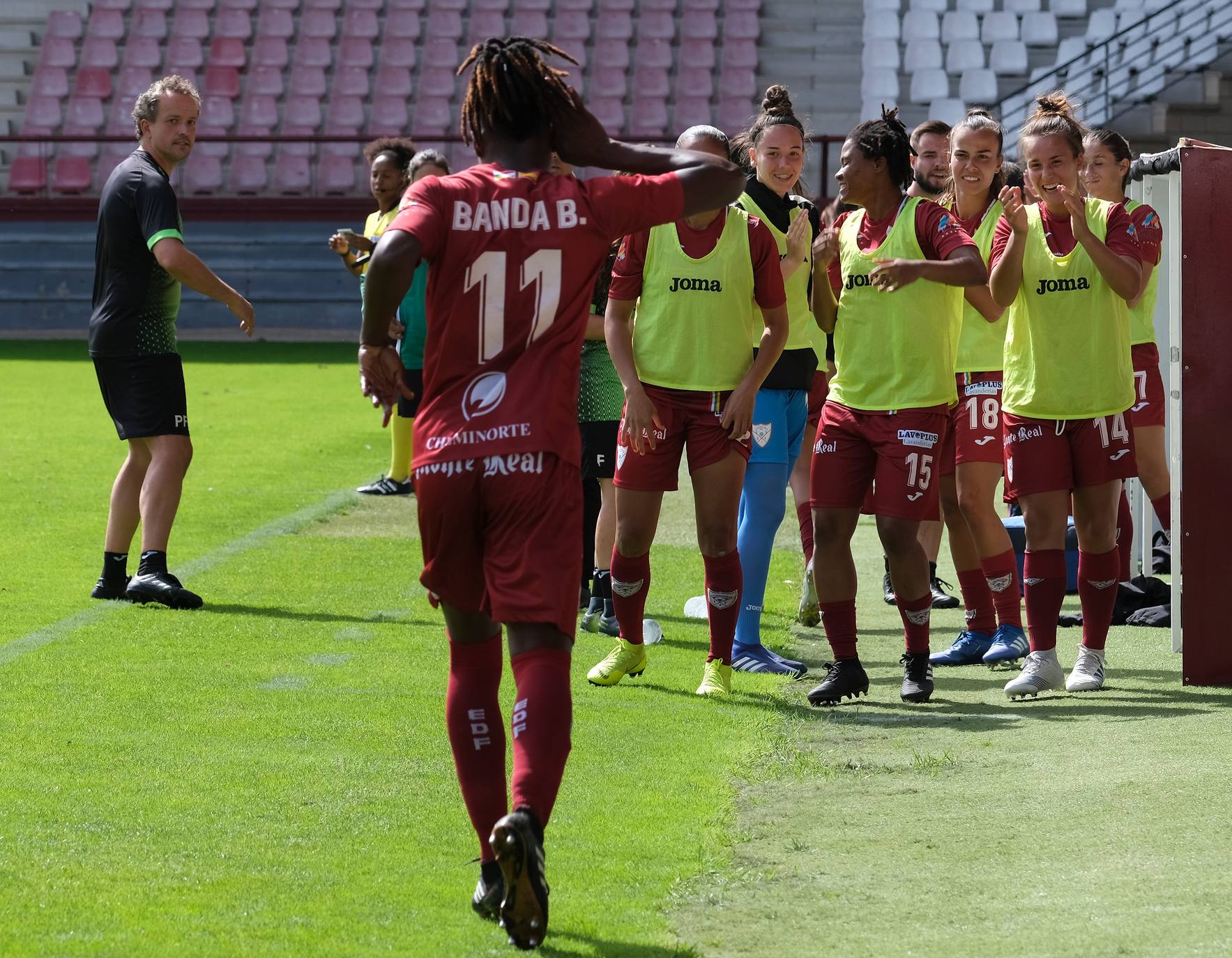 El EDF Logroño golea al Tacón