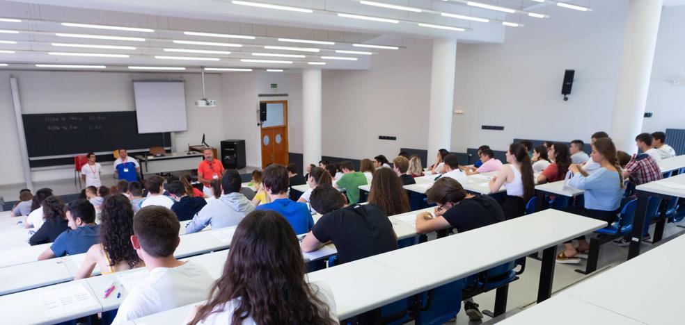 Educación, primera facultad de la UR que limita el uso de móviles en las aulas