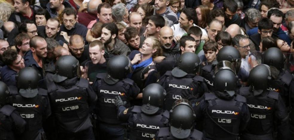 Interior se preparara para enviar hasta 750 antidisturbios a Cataluña en el 'otoño caliente'