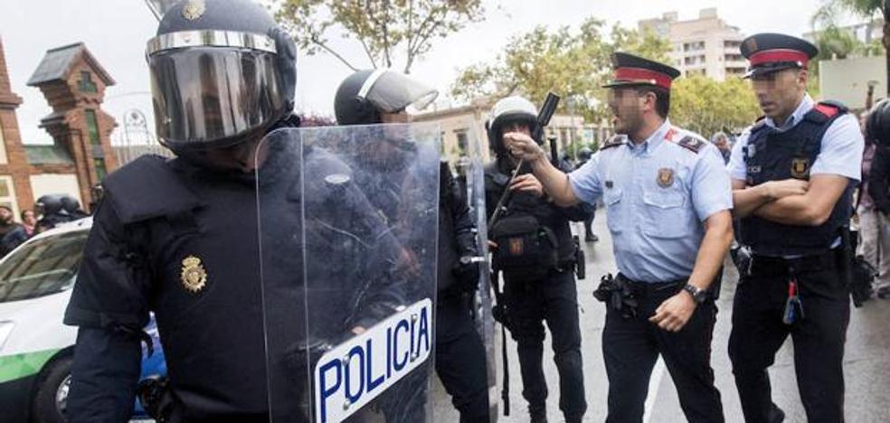 La operación contra los CDR y el envío de antidisturbios abren una profunda crisis entre Interior y los Mossos