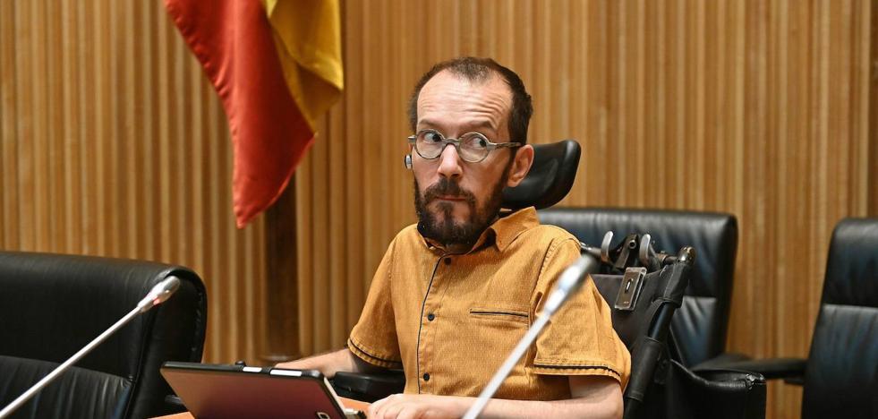 El juez ratifica la sanción contra Echenique por la contratación irregular de su asistente personal