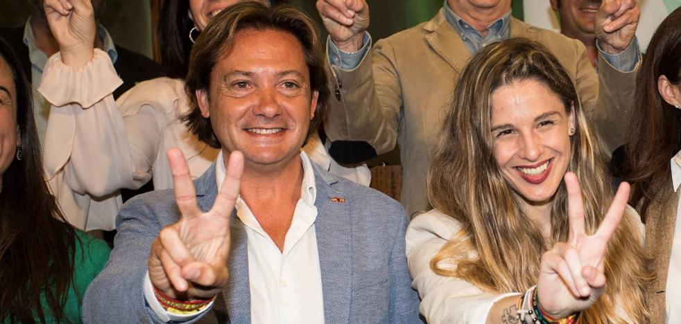 Una diputada de Vox abandona el partido porque es «extremista y homófobo»